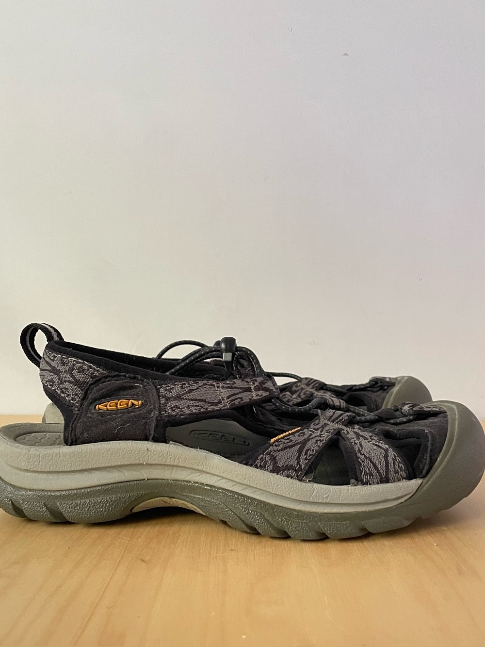KEEN Women's Venice H2 waterproof sport sandals | US 7